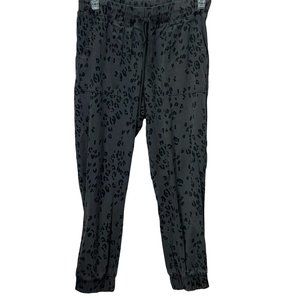 Side stitch Women's Gray‎ Black Cheetah Print Pants Small